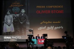 حرف‌های سیاسی "اولیور استون"/ «از احمدی‌نژاد نمی‌خواستم فیلم بسازم»