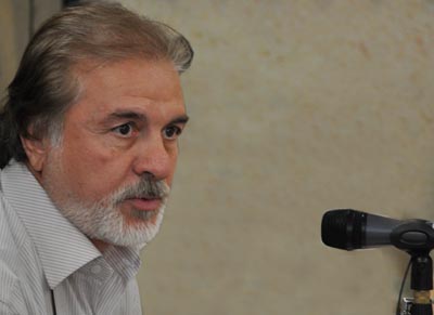 با انتخاب آقای شمقدری آرزوی دیرینه اهالی هنر محقق خواهد شد 