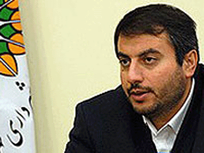 كتاب «شاهدان شهر» در خانه هنرمندان رونمايي شد