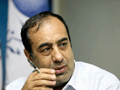 احمد عربلو «دائرة‌المعارف طنز» را تاليف مي‌كند