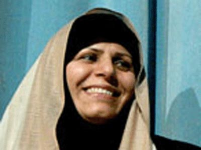 رمان در دهه ۸۰ نقد مي‌شود