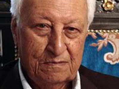 حسن امداد از مردان اندیشمندی است که در خزانه معرفت گشود