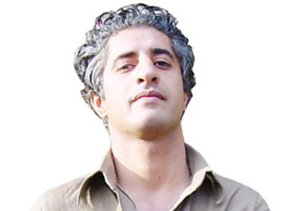 تا تو چند شعر مانده‌ است؟