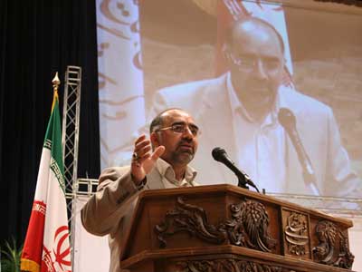 نمی‌گذاريم يك بنای تاريخی در شيراز تخريب شود 