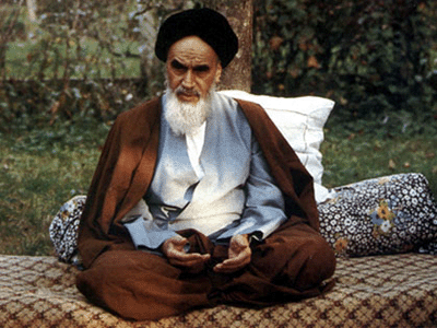 خاطرات منسوبين و كادر پزشكي از آخرين لحظات زندگي امام خميني(ره)