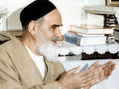«دفاع مقدس در بيانات امام خميني (ره)» منتشر شد 