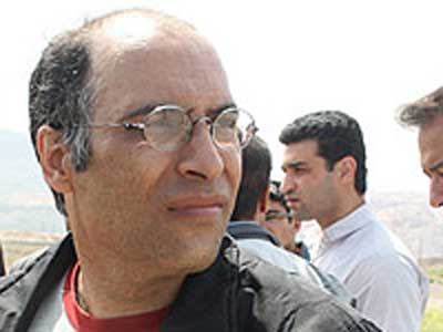 يوسف نيك‌فام نگارش رماني با موضوع انقلاب را آغاز كرد