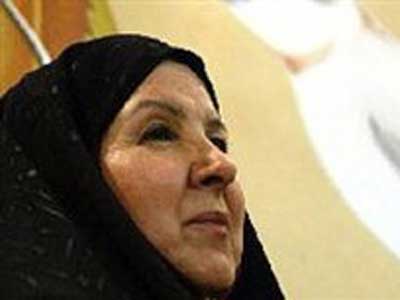 روزنامه‌نگاران در «شانزده سال بعد» نقش بازی می‌کنند