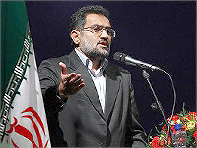 یکی از تاکیدهاي مقام معظم رهبری سرودن شعر درباره اهل بیت (ع) است