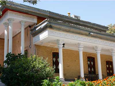 کتابخانه های سیار  در بیمارستان های منطقه یک