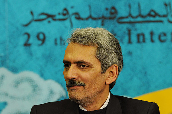 نشست خبری فیلم سینمایی برف روی شیروانی داغ به کارگردانی محمد هادی کریمی 