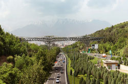 احداث پل طبیعت از نیمه راه گذشته