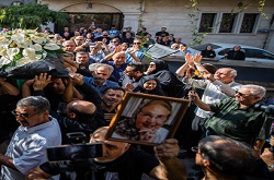 بدرقه ثمینه باغچه‌بان به خانه ابدی