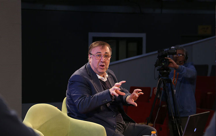 ما «حق آرامش» داریم/ «خلاقیت» امروز بیش از این‌که به «هوش» وابسته باشد به «حق تامل و تدبر» وابسته است